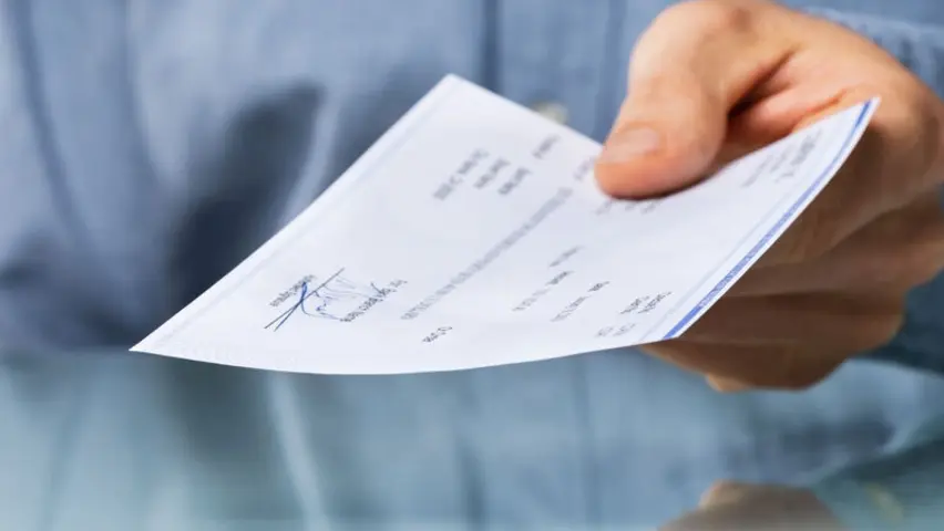 Οι συμμετέχοντες στο online σεμινάριο: Μισθοδοσία και Εργατική Νομοθεσία στην Πράξη θα αποκτήσουν σαφή και οργανωμένη κατανόηση των αρχών της μισθοδοσίας, των κρατήσεων, των επιδομάτων, καθώς και της διαδικασίας υπολογισμού αποδοχών σύμφωνα με την ισχύουσα νομοθεσία. Έτσι θα μπορούν να αναγνωρίζουν σωστές και λανθασμένες εφαρμογές σε πραγματικές εργασιακές συνθήκες.