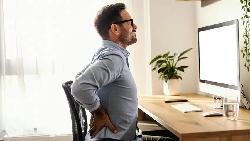 Οι συμμετέχοντες στο online σεμινάριο Φυσικοθεραπείας θα αποκτήσουν μια ξεκάθαρη και ουσιαστική κατανόηση των βασικών εννοιών της φυσικοθεραπείας, ανεξάρτητα από το αν έχουν προηγούμενη εμπειρία ή γνώσεις. Θα μάθουν πώς λειτουργεί το ανθρώπινο σώμα, τι προκαλεί συχνούς πόνους ή τραυματισμούς και πώς μπορούν να εφαρμόζονται απλές, επιστημονικά τεκμηριωμένες πρακτικές για την υποστήριξη της σωματικής υγείας.